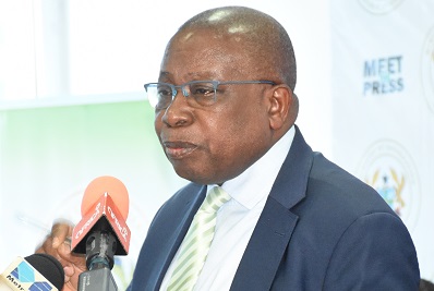 Coronavirus: Ghana announces special life insurance cover for health workers